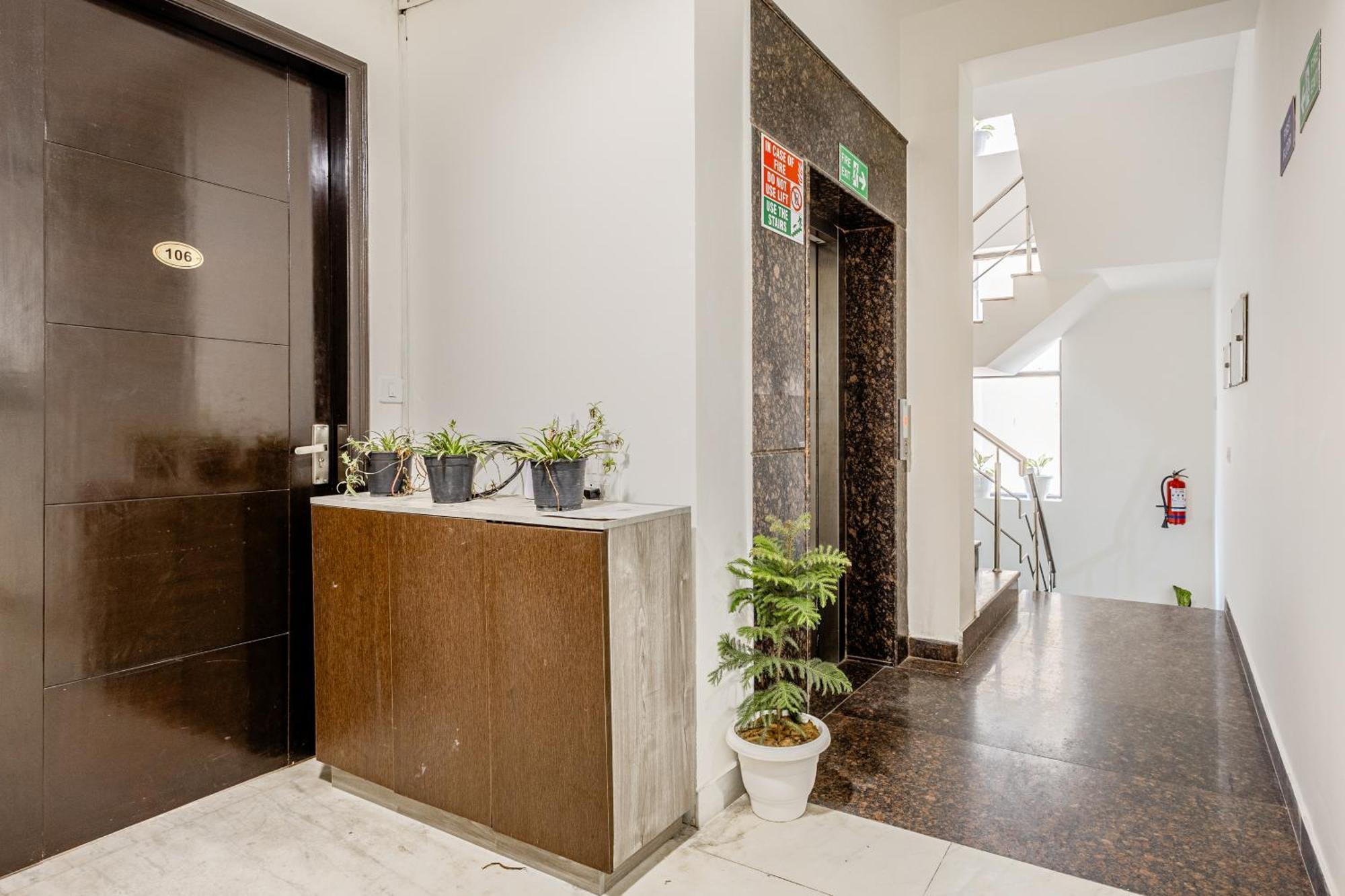 Lime Tree Service Apartment Golf Course Road, Gurgaon Exterior foto